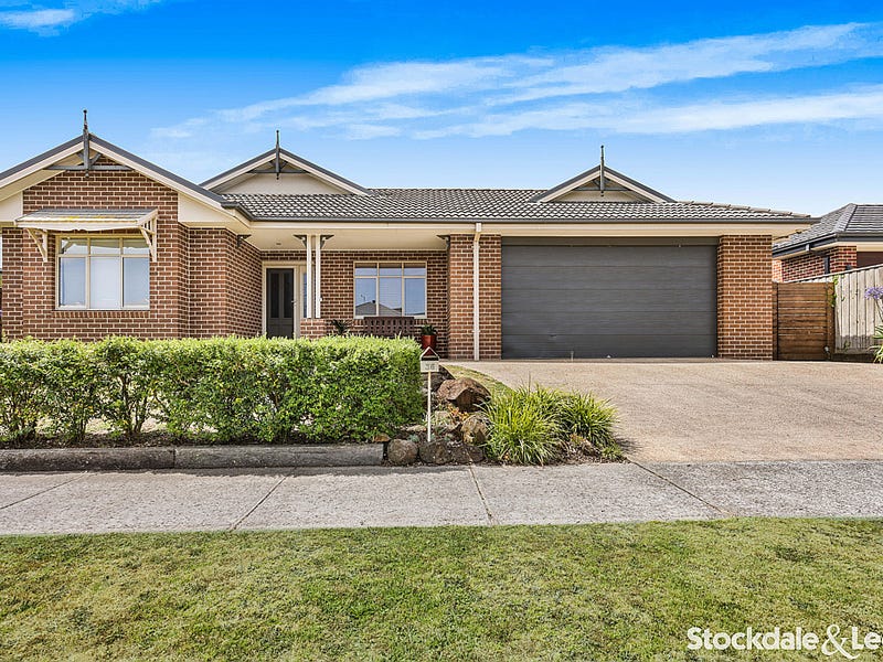 36 Mackellar Street, Pakenham, Vic 3810 House for Sale realestate