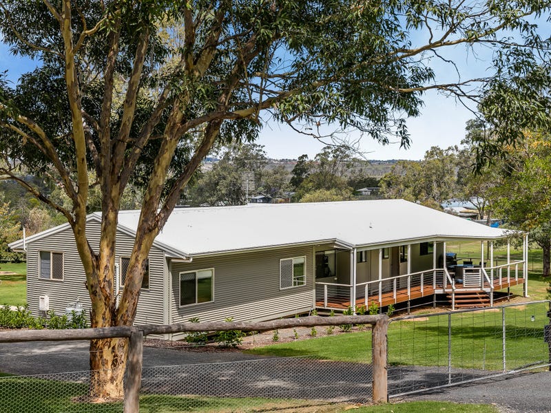 14 Thomas Street, Meringandan West, QLD 4352