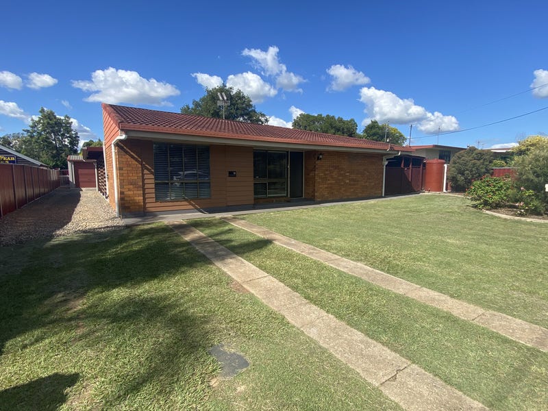 18 Roberta Street, Kingaroy, Qld 4610 Property Details
