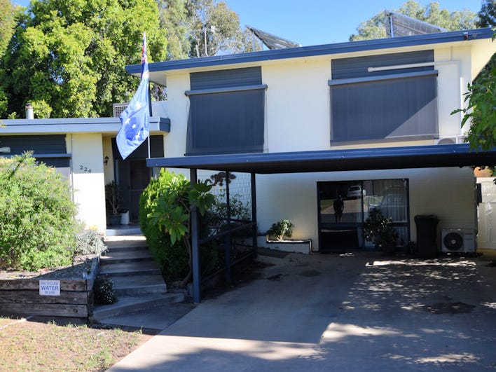 224 VICTORIA STREET, Deniliquin, NSW 2710 Property Details