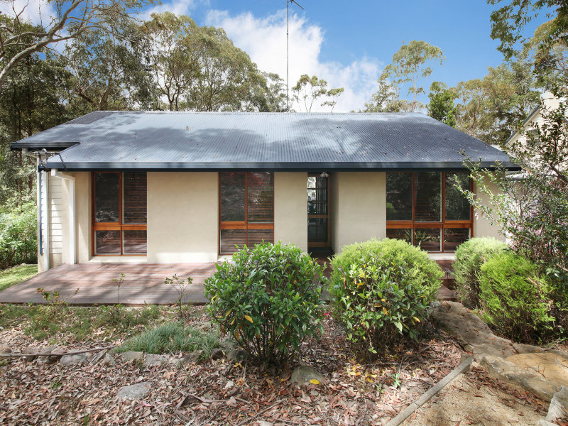 10 Clarinda Avenue, Faulconbridge, NSW 2776 Property Details