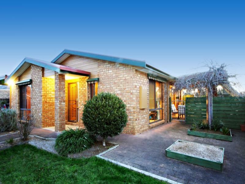 1 Loughnan Court, Wurruk, Vic 3850 Property Details