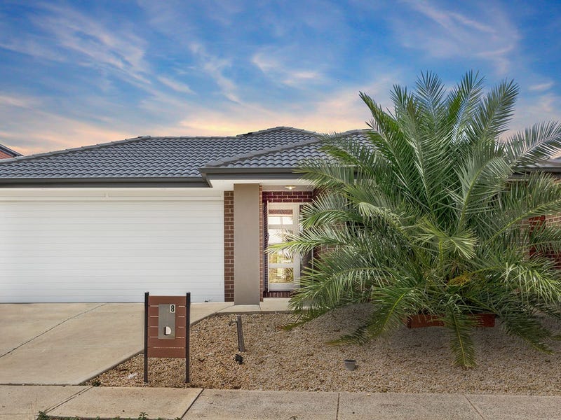 8 Daisybush Drive, Point Cook, VIC 3030