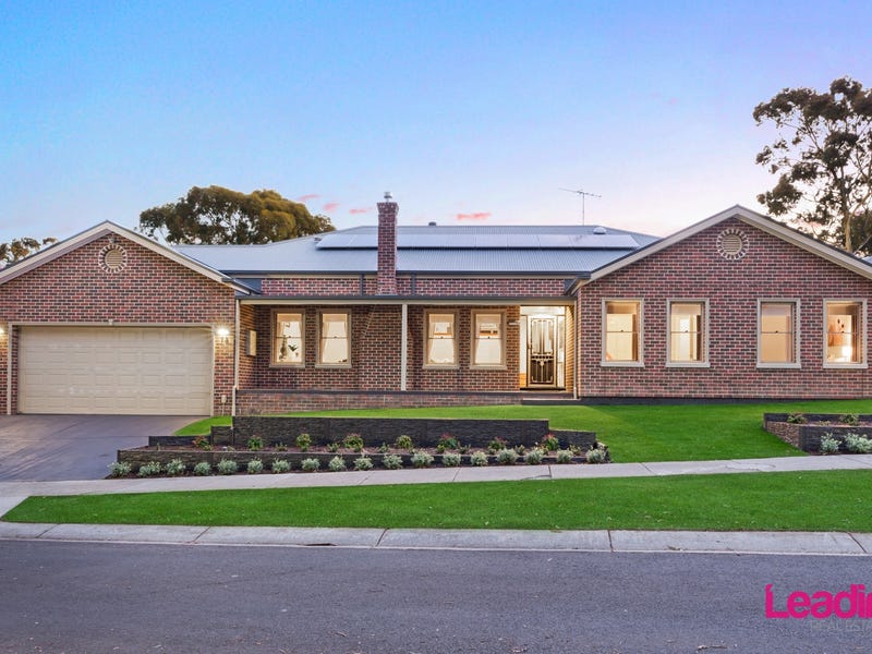 73 Stewarts Lane, Sunbury, Vic 3429 Property Details