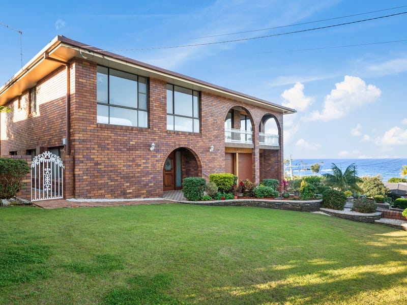 17 Sandy Beach Road, Korora, NSW 2450 Property Details