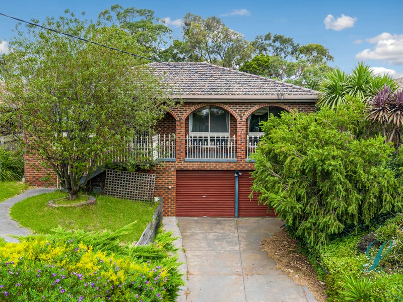 11 Heysen Drive, Sunbury, Vic 3429 Property Details