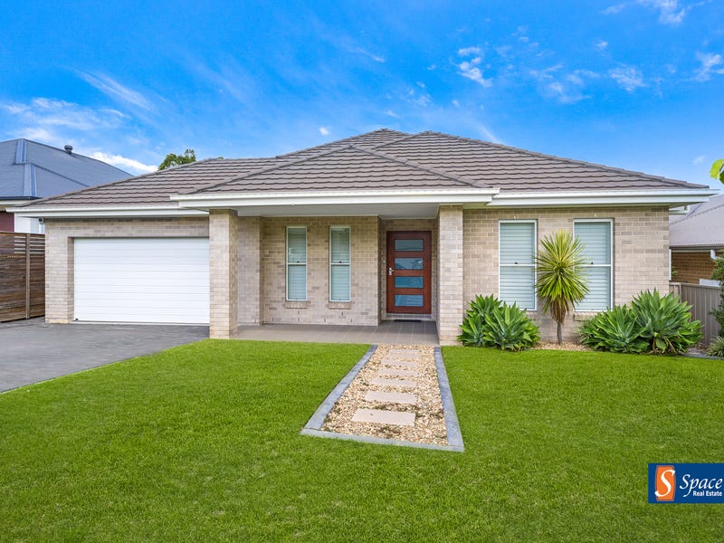 39 Hawthorne Circuit Harrington Park Nsw 2567 Property Details