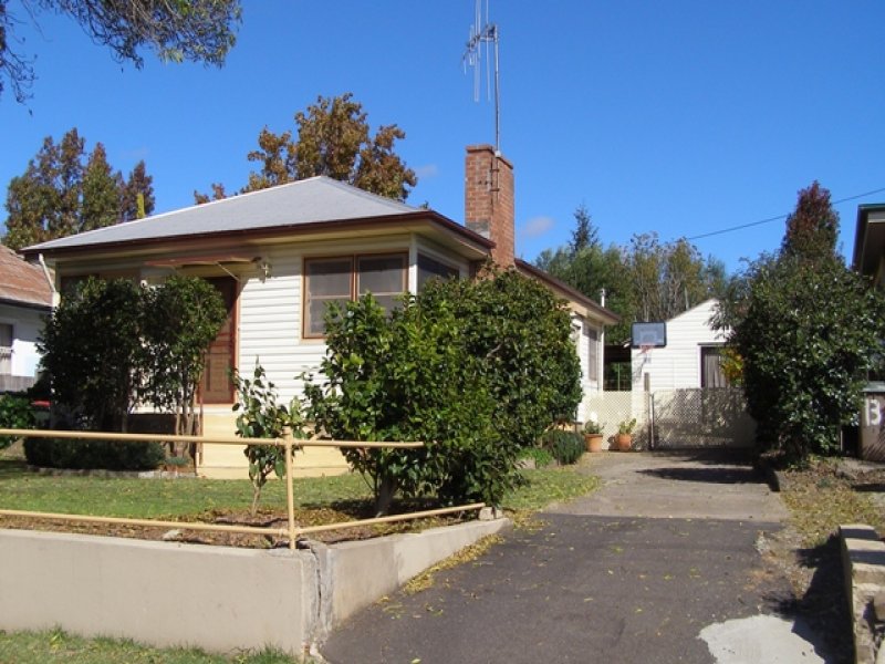 11 Burrendong Way, Orange, NSW 2800 Property Details