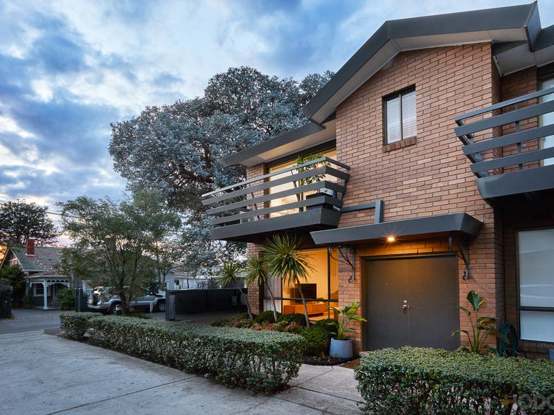 1/8 Clarkson Avenue, Brighton, Vic 3186 Unit for Sale