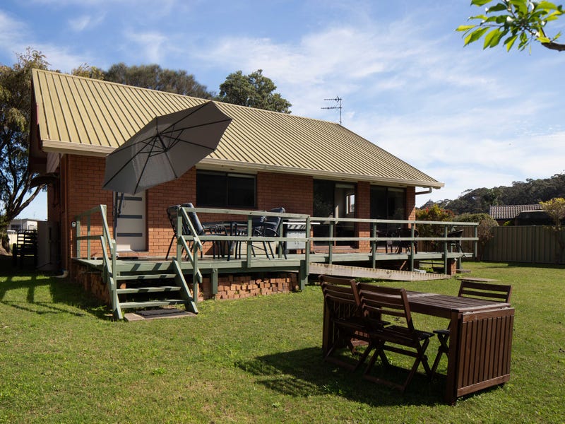 23 Hibiscus Close, Maloneys Beach, NSW 2536