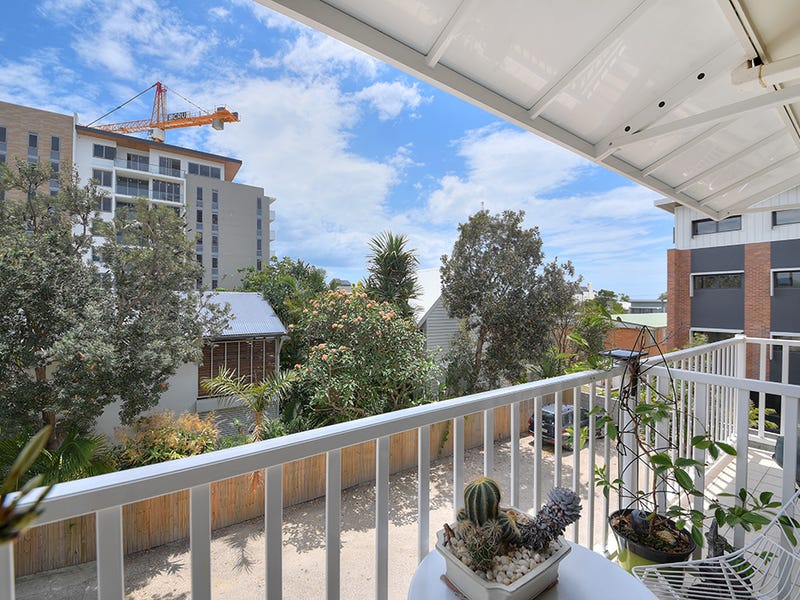 6/999 Gold Coast Highway, Palm Beach, QLD 4221