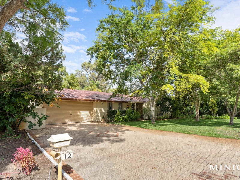 12 Grenadier Drive, Thornlie, WA 6108 Property Details