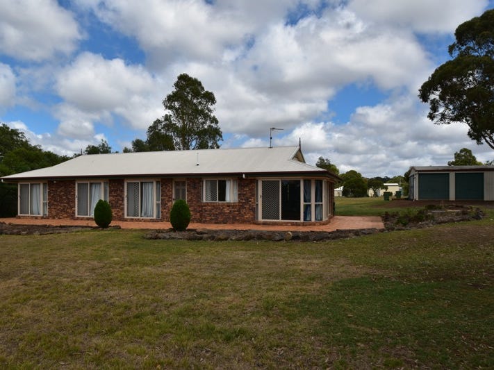 17 Peters Road, Meringandan West, QLD 4352