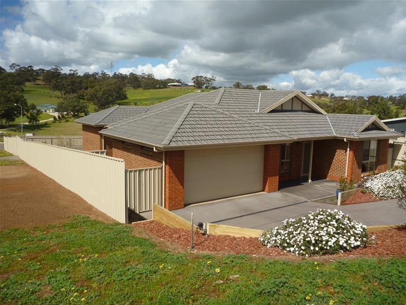 76 Moculta Road, Angaston, SA 5353 Property Details