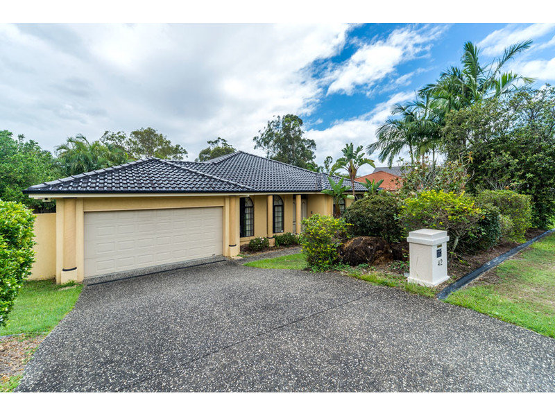 42 Arun Drive, Arundel, Qld 4214 Property Details