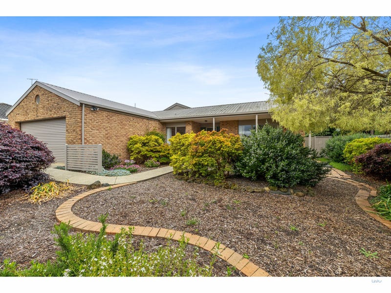 1B Boscarne Avenue, Torquay, Vic 3228 Property Details