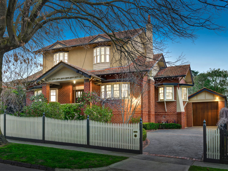 10 Essex Road, Surrey Hills, VIC 3127