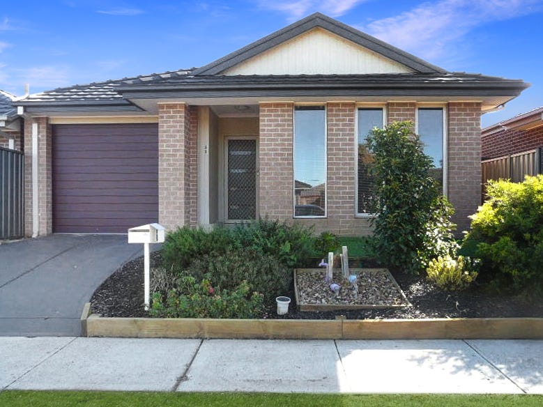 66 Weavers Street, Manor Lakes, VIC 3024