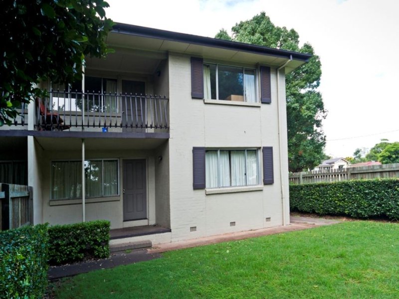 2/162A Geddes Street, South Toowoomba, QLD 4350