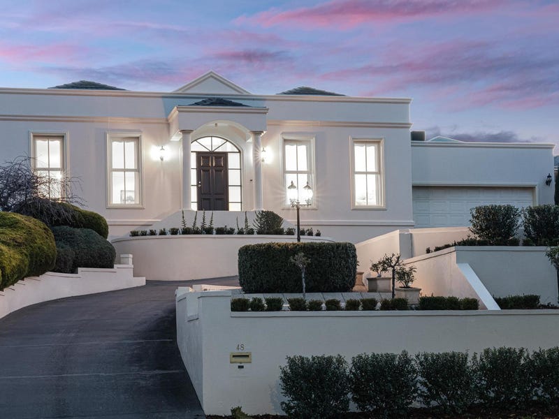 48 Clydesdale Way, Highton, Vic 3216 Property Details