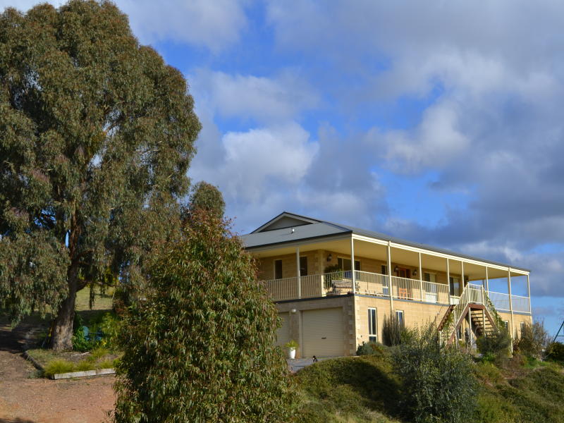 Property 106010301, Beechworth, Vic 3747 Property Details