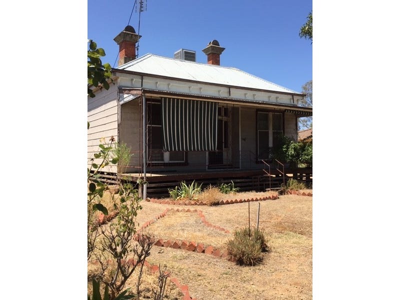 26 Kings Avenue, St Arnaud, Vic 3478 House for Sale