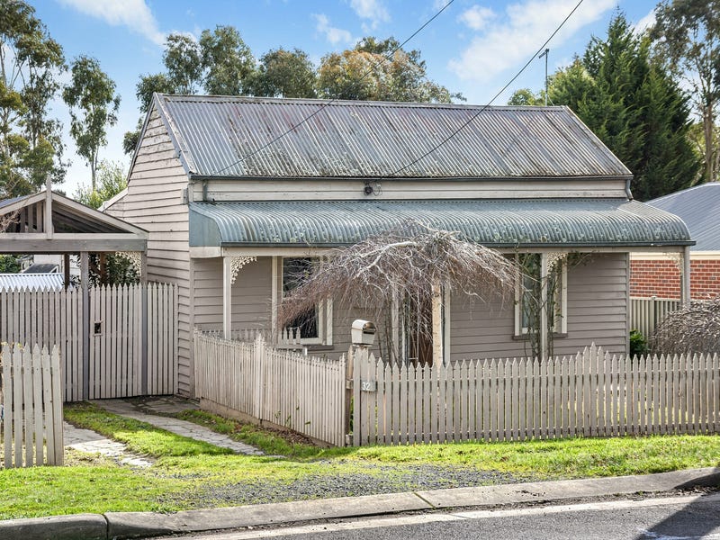 32 Joseph Street, Ballarat East, VIC 3350
