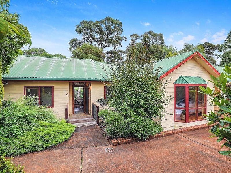 2 Blaxland Road, Wentworth Falls, NSW