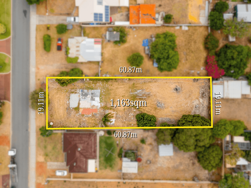 Real Estate & Property for Sale in Hibbertia Follow, Halls Head, WA