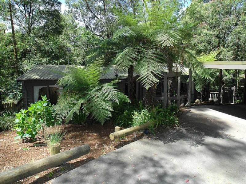 5 Peters Road, Belgrave, VIC 3160