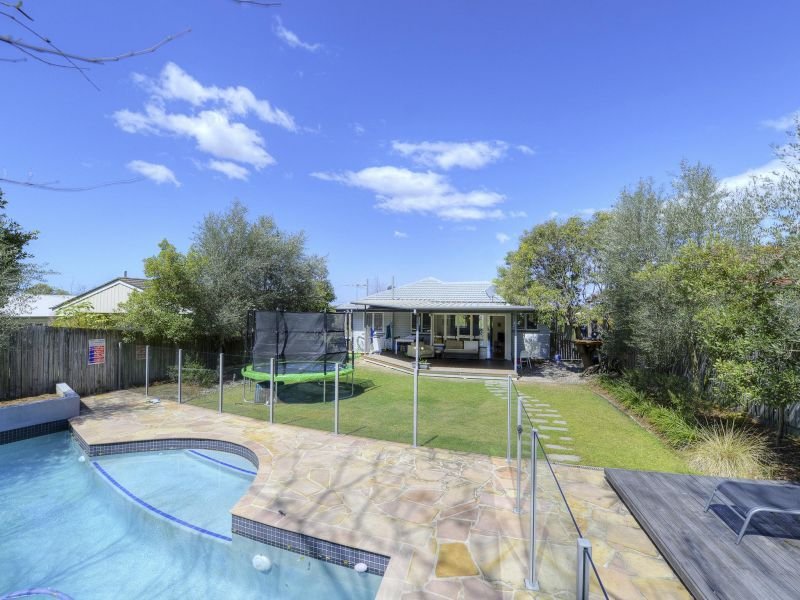 13 Quinn Street, Balmoral, Qld 4171 Property Details