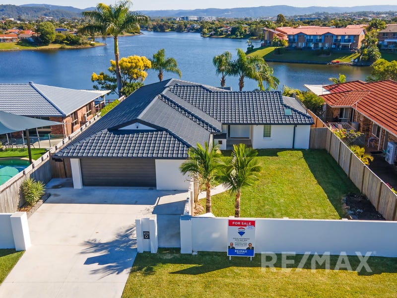 9 Silvabank Drive, Varsity Lakes, QLD 4227