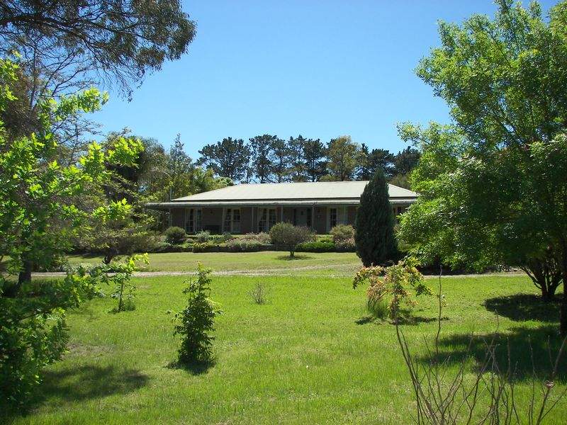 145 Calf Farm Road, Mount Hunter, NSW 2570