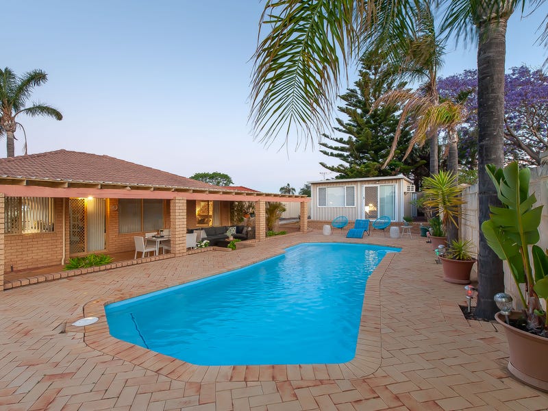 10 Millbrook Grove, Beldon, WA 6027 Property Details