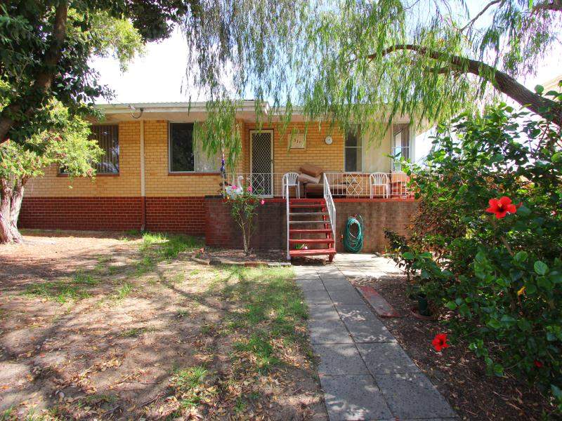 31a & 31b Williams Road, Melville, WA 6156 Property Details