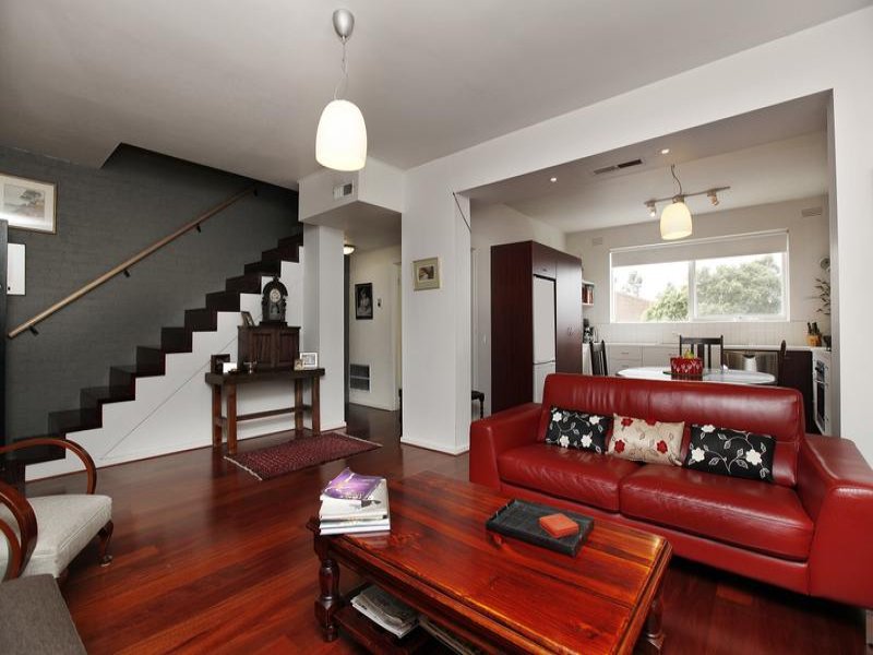 2/79 Brown Street, Heidelberg, Vic 3084 Property Details