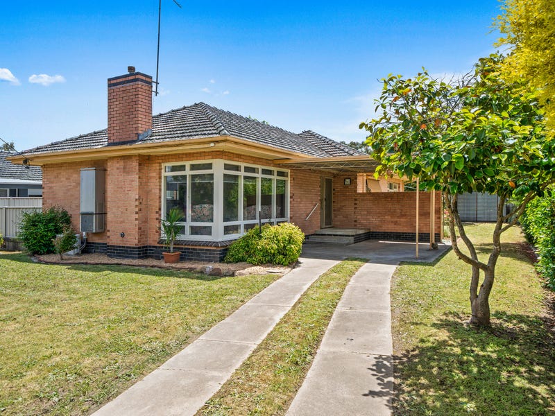12 Amos Avenue, Benalla, Vic 3672 Property Details