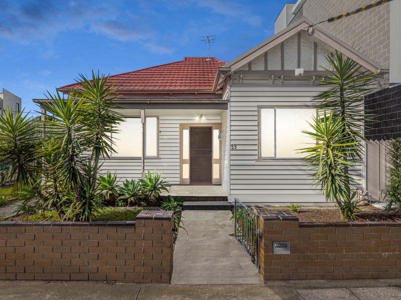 33 Victoria Street, Footscray, Vic 3011 Property Details