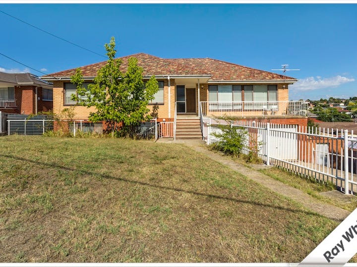 2 Eecen Road, Queanbeyan, NSW 2620 Property Details