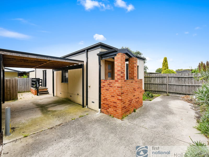 4/4 Hayes Road, Hampton Park, Vic 3976 - Property Details