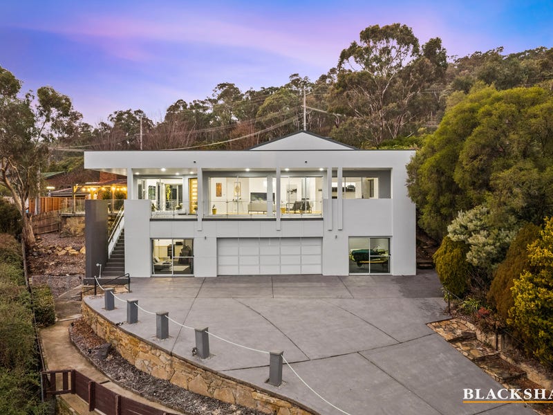 18 Couvreur Street, Garran, ACT 2605 House for Sale