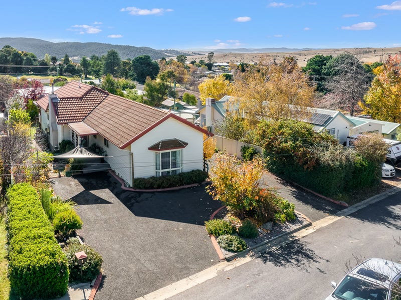 1 Kiewa Place, Cooma, NSW 2630 Property Details