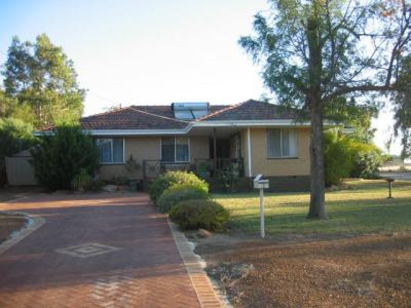 2 Hastie Street, Cunderdin, WA 6407 Property Details