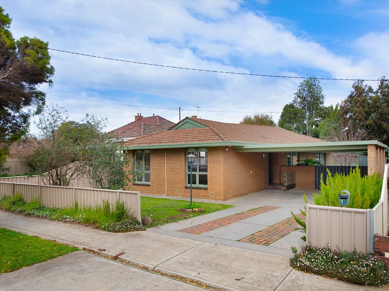 10 Carolin Street, Flora Hill, Vic 3550