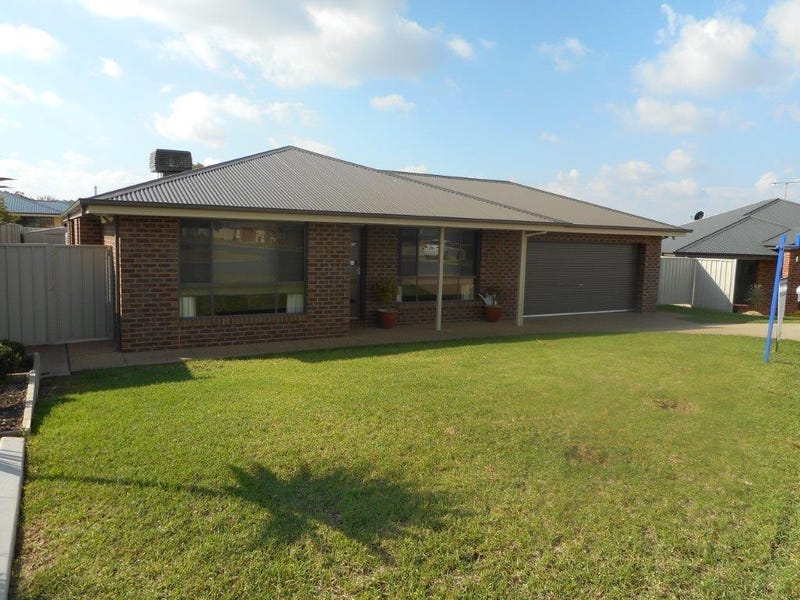 16 Pinnacle Place, Estella, NSW 2650