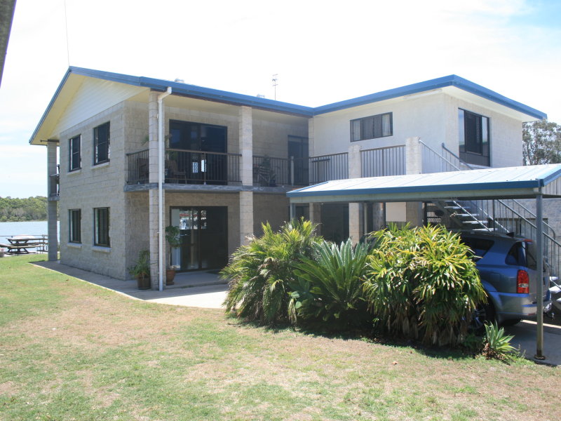 8 Esplanade, Tin Can Bay, QLD 4580