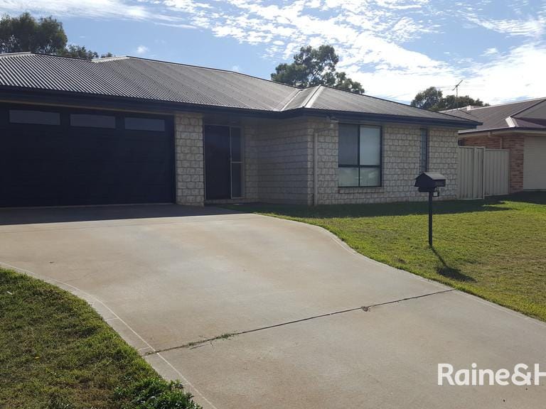 74 Ivy Street, Kingaroy, Qld 4610 Property Details