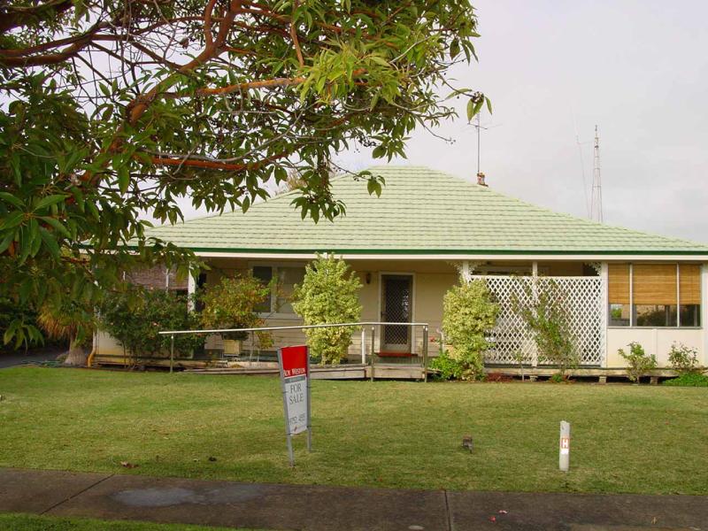 16 Adelaide Street, Busselton, WA 6280