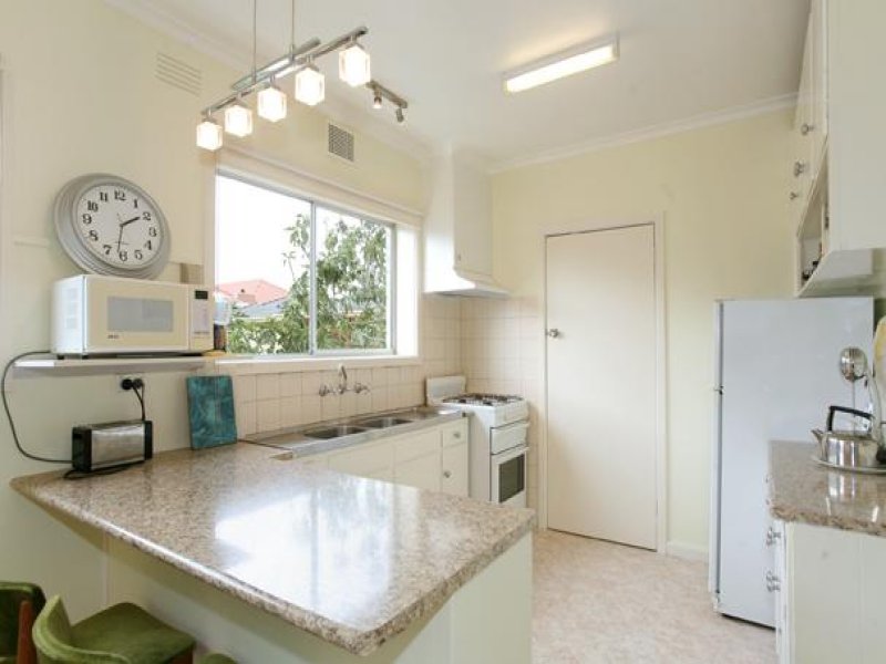 3/4 Lydia Street, Bentleigh, Vic 3204 Property Details