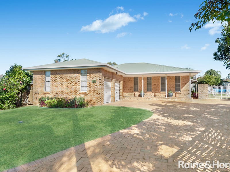 14 Ferntree Drive, Bomaderry, NSW 2541